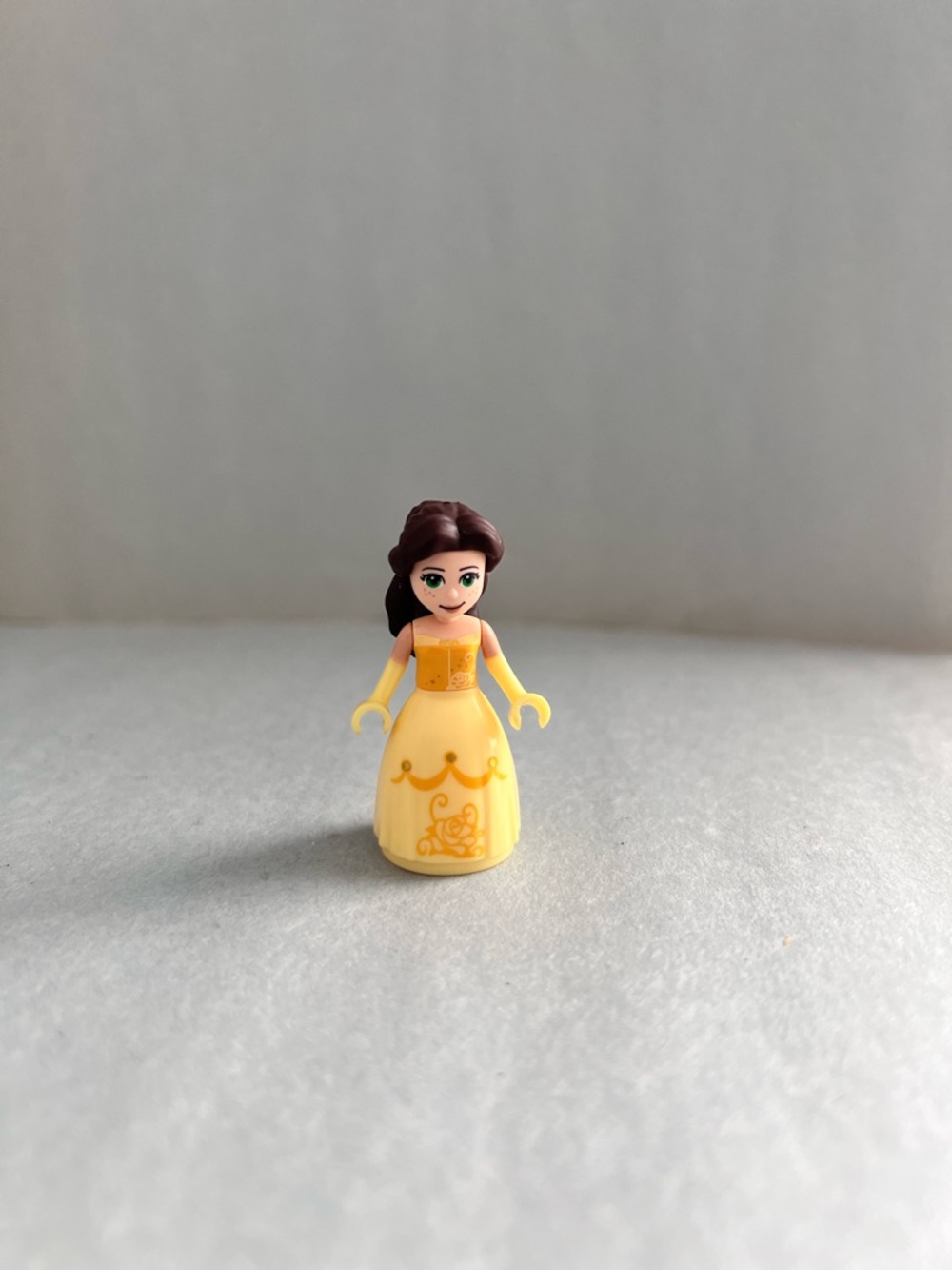 LEGO Juniors Belle mini-doll figure